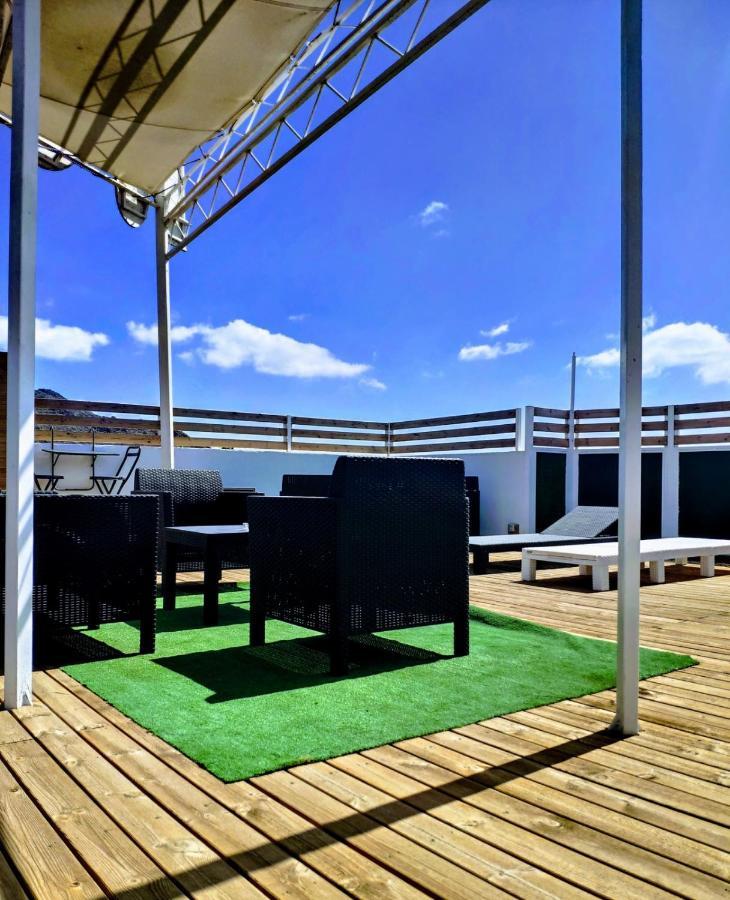 Guaza Hostel Neon Tenerife מראה חיצוני תמונה