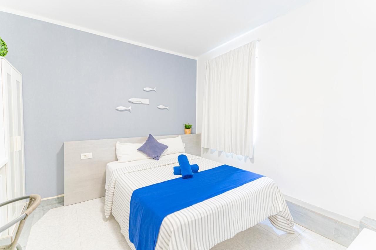 Guaza Hostel Neon Tenerife מראה חיצוני תמונה