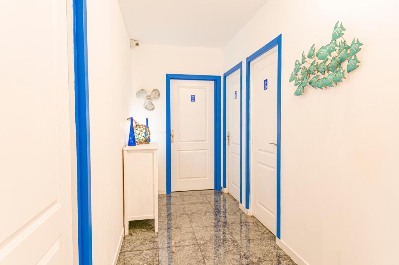 Guaza Hostel Neon Tenerife מראה חיצוני תמונה